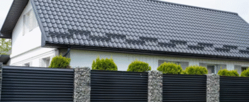 Which Fence Is Mine Left or Right