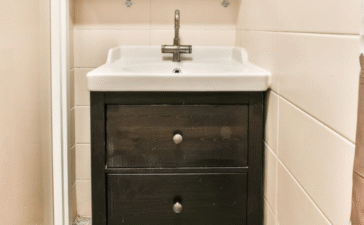 narrow bathroom vanity