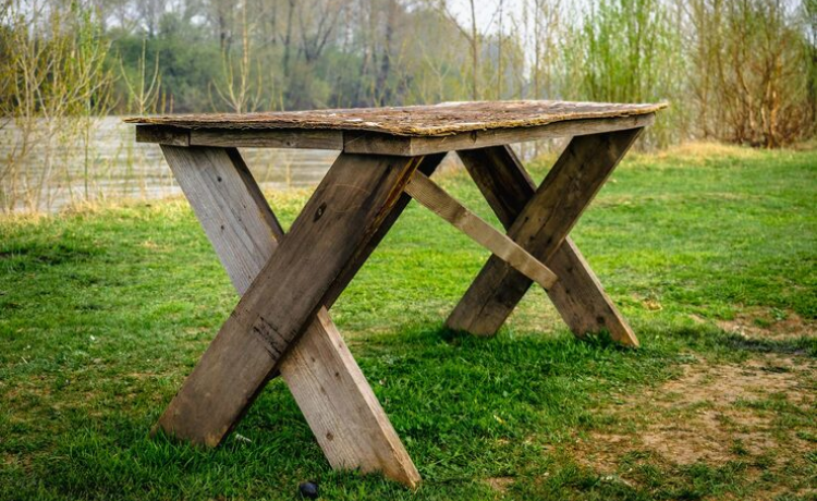 trestle table