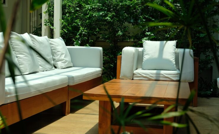 woodard outdoor sofas