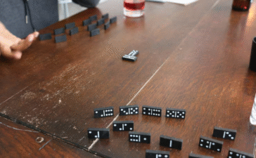 domino table